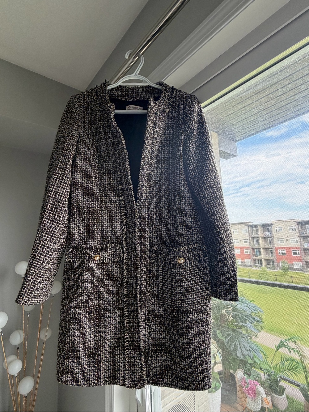 New without tags Nanette Lepore Black and White Tweed Long Blazer Jacket